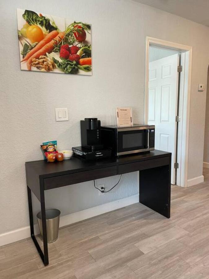 Family House In St Petersburg Apartment เซนต์ปีเตอร์สเบิร์ก ภายนอก รูปภาพ