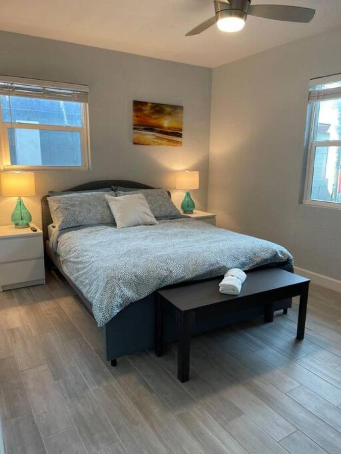 Family House In St Petersburg Apartment เซนต์ปีเตอร์สเบิร์ก ภายนอก รูปภาพ